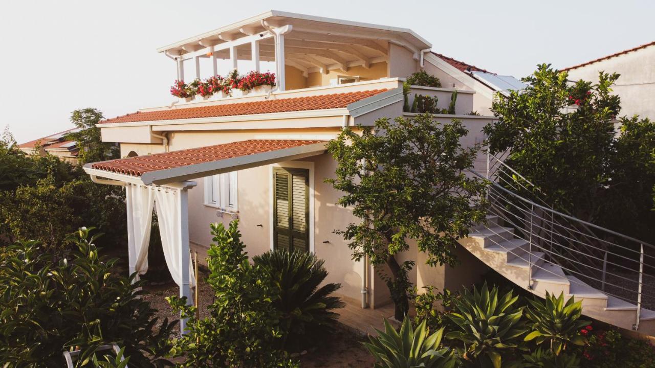 Michelino House Bed & Breakfast Parghelia Exterior photo