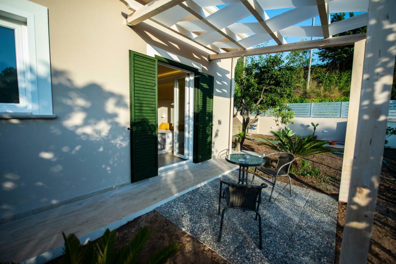 Michelino House Bed & Breakfast Parghelia Exterior photo