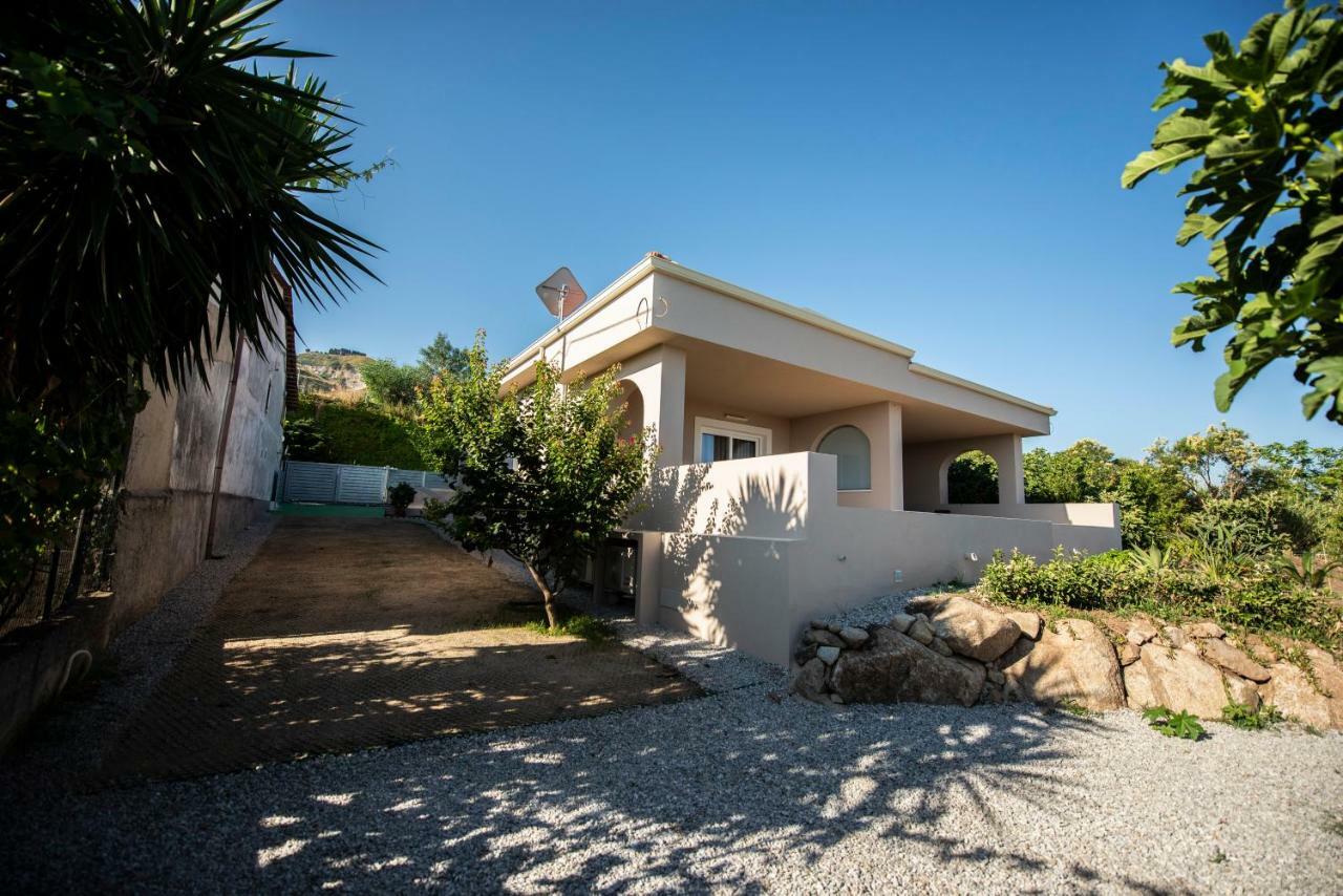 Michelino House Bed & Breakfast Parghelia Exterior photo