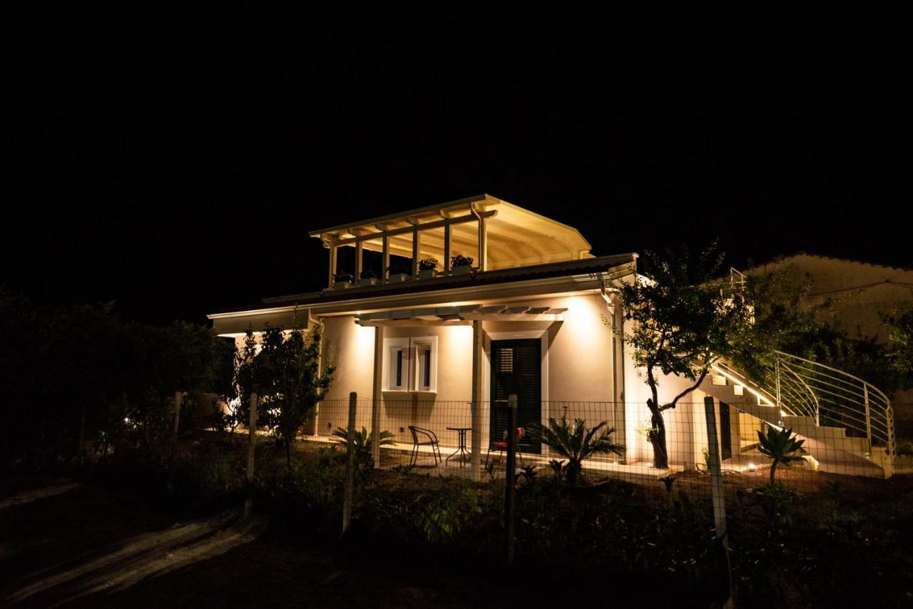 Michelino House Bed & Breakfast Parghelia Exterior photo