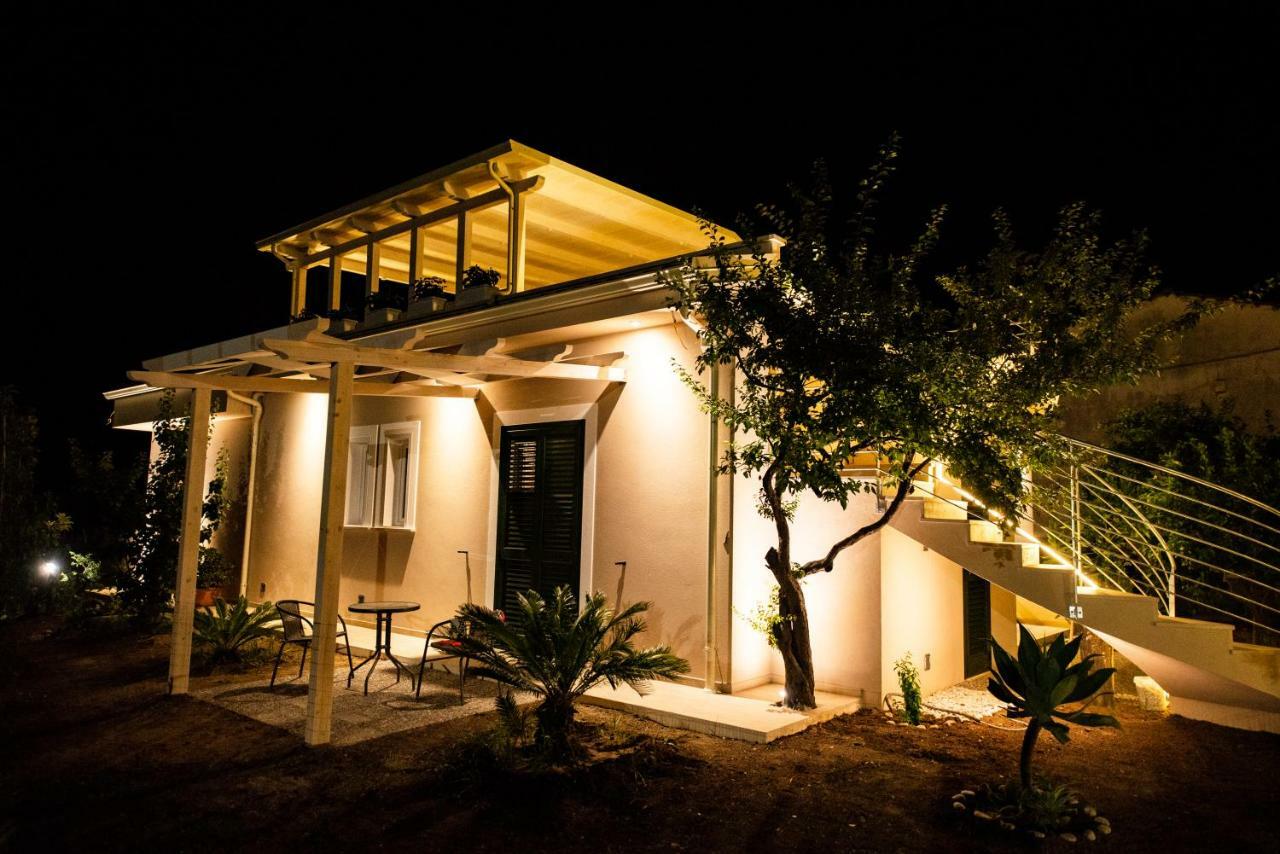 Michelino House Bed & Breakfast Parghelia Exterior photo